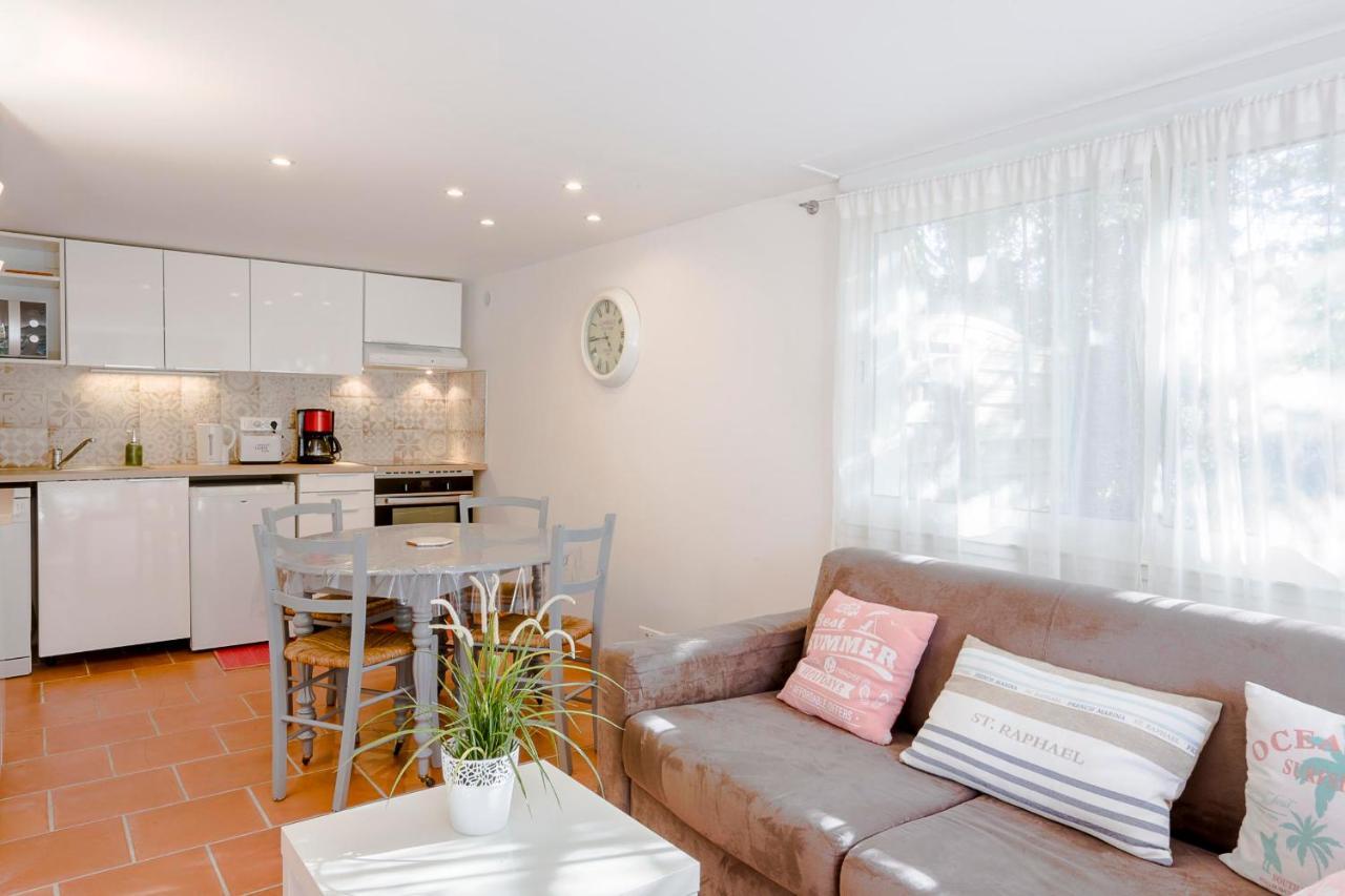 Les Grillons - Appartement 4 pers plus bébé - 2 pièces proche Mer Saint-Raphaël Esterno foto